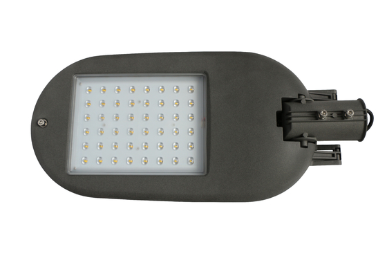 コブラの頭部LEDの街灯の据え付け品はアルミニウム140lm/wをダイ カスト