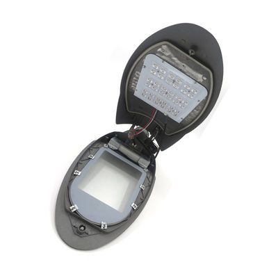 ダイ カスト経済的なモデル60Wを収容するアルミニウム屋外LEDの街灯は