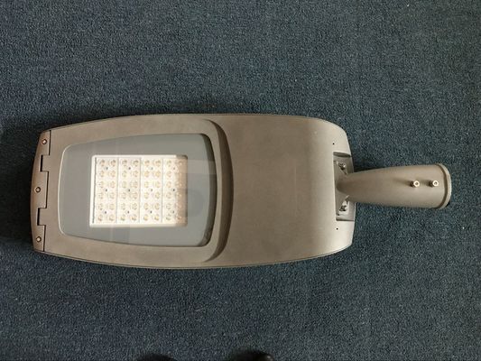 50W 60Wの道アルミニウム ダイ カスト屋外LEDの街灯収容IP65は
